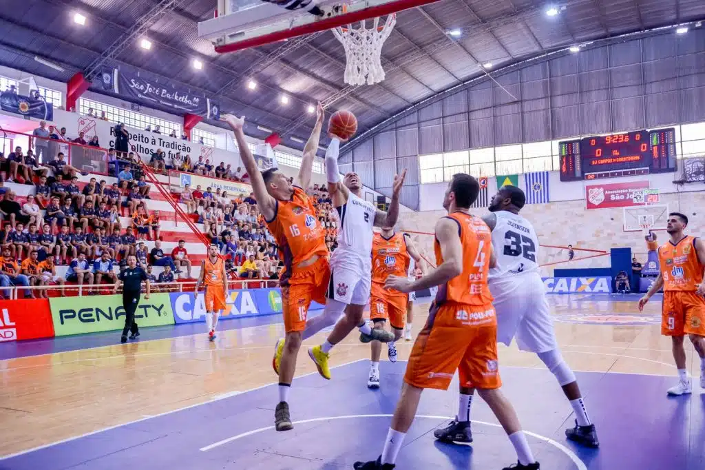 Corinthians venceu o São José fora de casa pelo NBB
