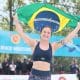 Camila Fama, do beach wrestling