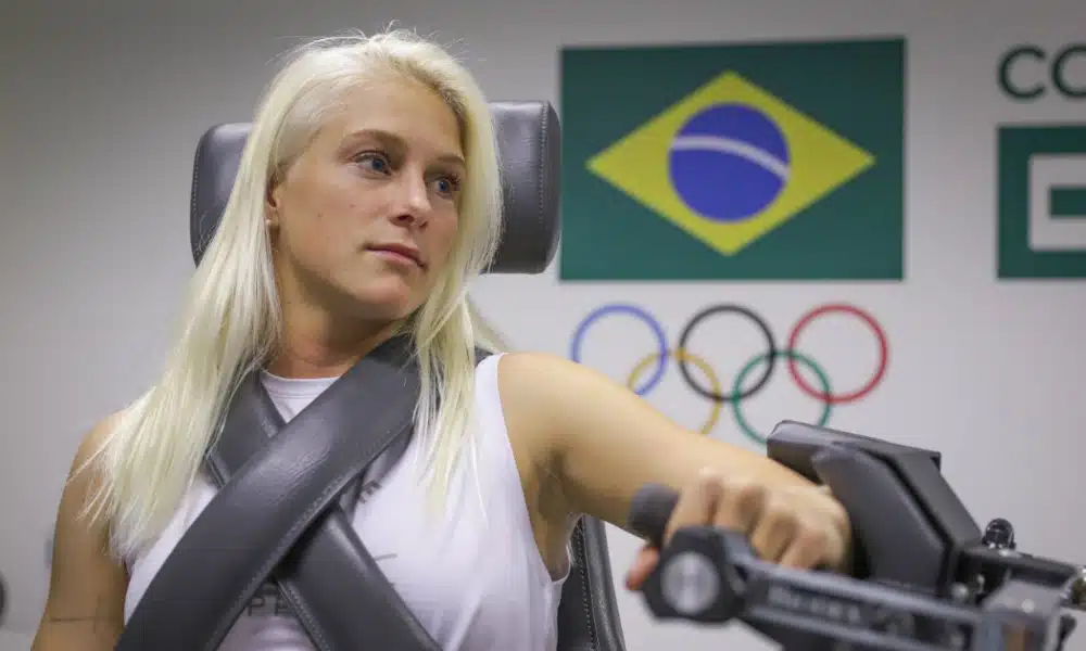 Tatiana Weston-Webb faz testes no COB e fala da expectativa para Tóquio