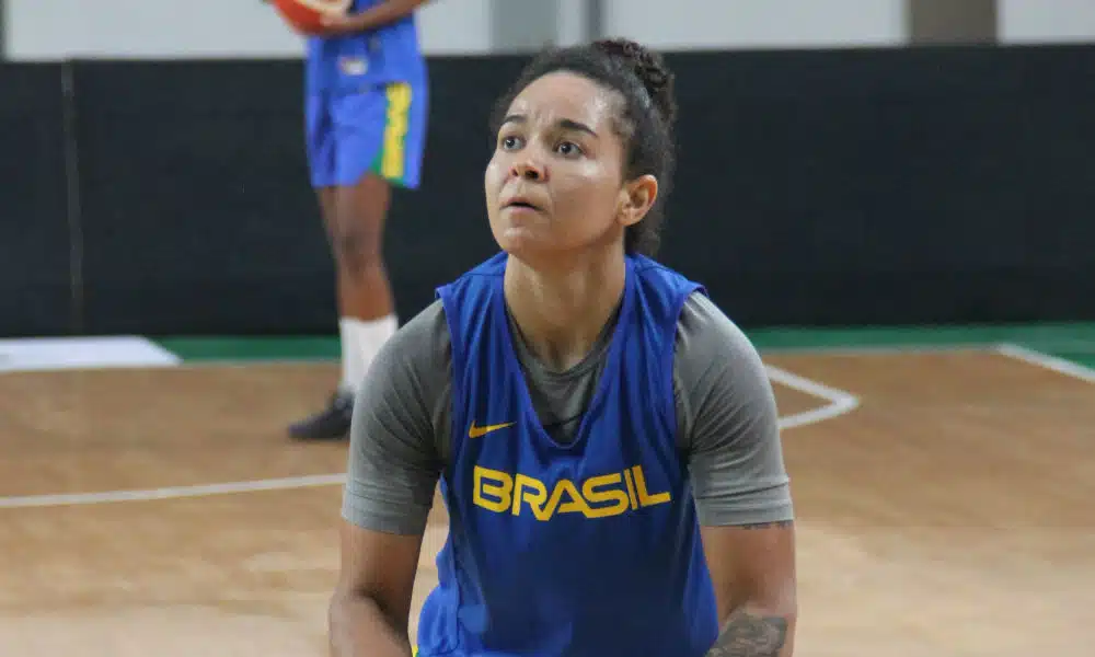 Treino da seleção feminina adulta de basquete - Foto Divulgao/CBB