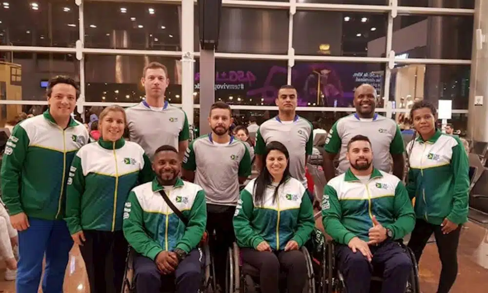 Brasil estreia na Copa do Mundo de esgrima em CR