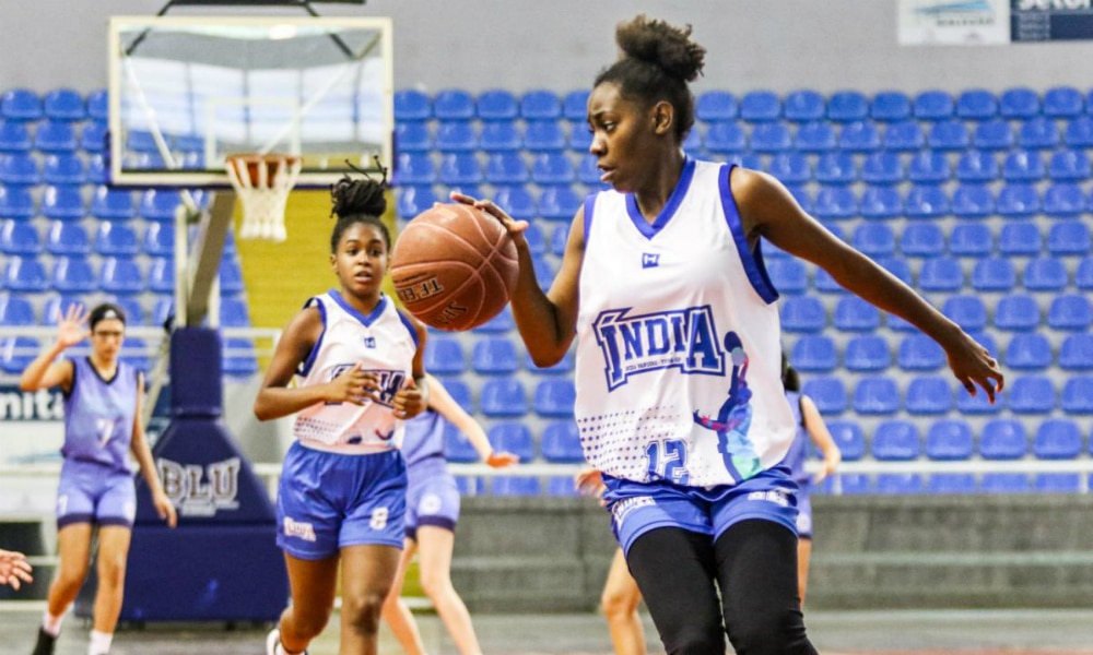 Índia Vanuire, de Tupã (SP), vai à final no basquete