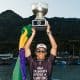 Lucas Vicente, campeão mundial pró júnior de surfe