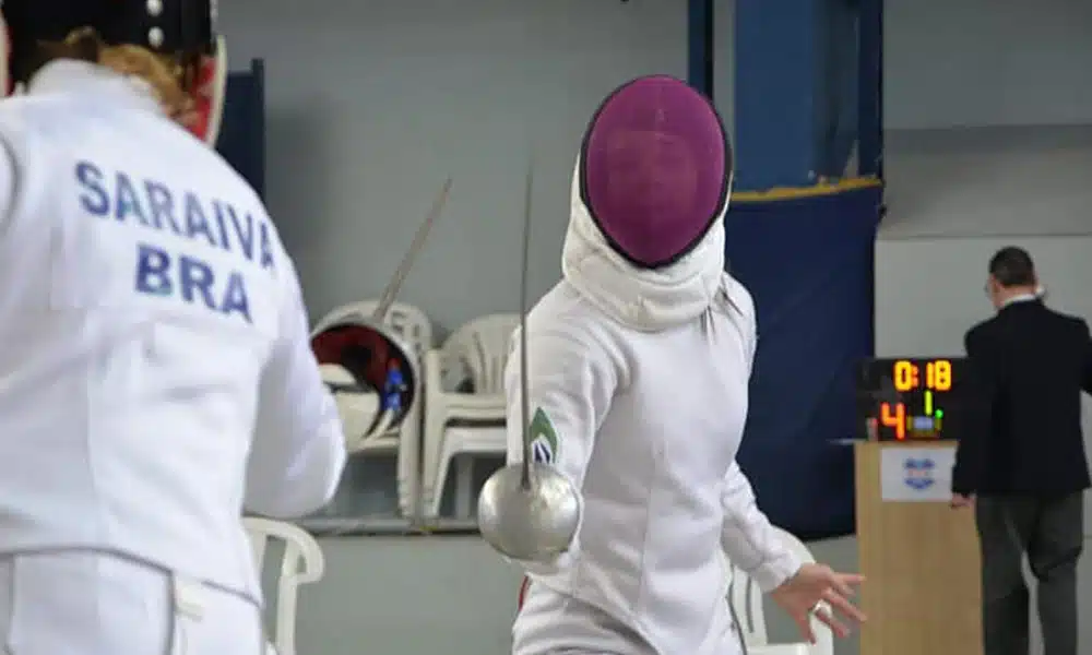 Marcela Silva, da espada na esgrima brasileiros
