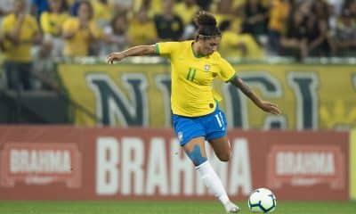 Cristiane - Brasil - Pia