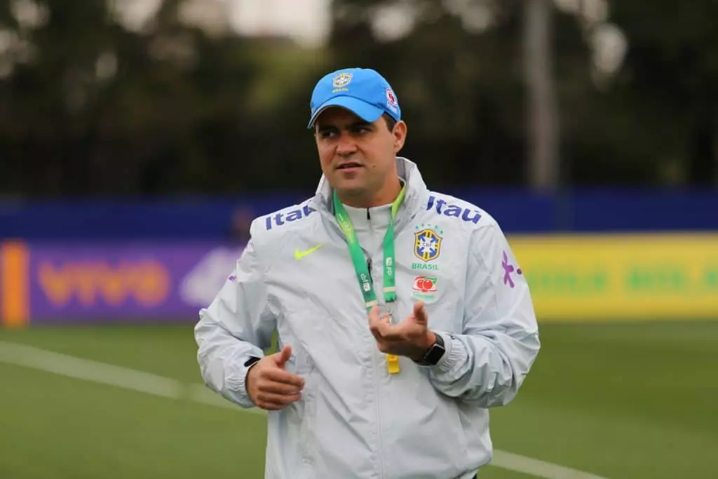 O técnico AnFIFA estuda alterar idade limite após adiamento das Olimpíadas