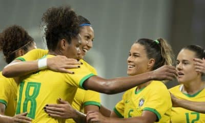 Seleção feminina de futebol do Brasil goleia o México em amistoso