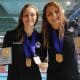 Thatiana Pregolini e Diana Abla, do Pinheiros, na Liga de Polo Aquático feminino