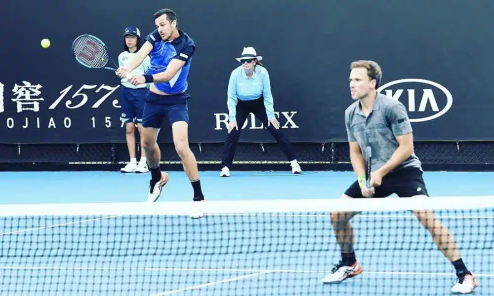 Bruno Soares e Mate Pavic avançam. Marcelo Demoliner é eliminado. Luisa Santini e Marcelo Melo tem jogos adiados pela chuva.