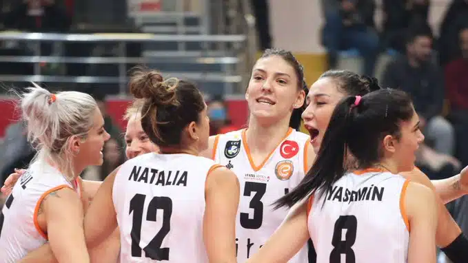 Natália - Eczacibasi/ Rosamaria - Perugia