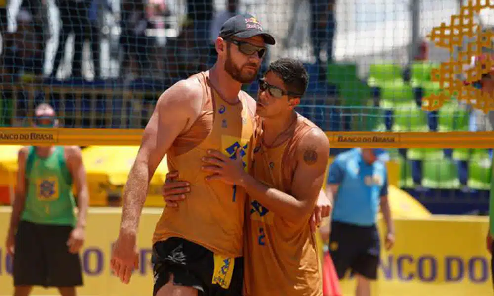 Alison e Álvaro do vôlei de praia