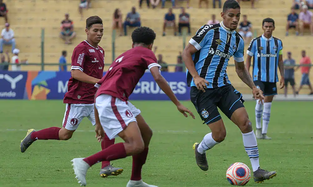 Grêmio e Juventus empatam pela Copa São Paulo