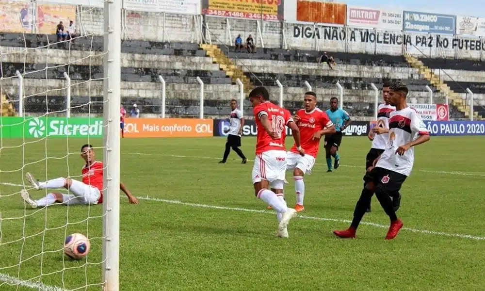 Internacional vence o Confiança pela Copa São Paulo