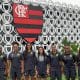 o Flamengo acertou a contratação de seis jogadoras para integrar a equipe principal de futebol feminino: Annaysa, Carlinha, Dantas, Edna Baiana, Kelly e Michele Carioca.