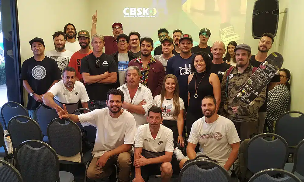 Reunião na CBSK entre federações e atletas de skate