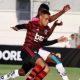 Flamengo perde nos pênaltis e cai na semi da Libertadores