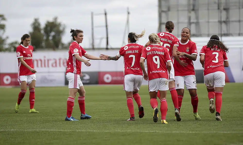 Futebol feminino do Benfica, de Darlene e Nycole