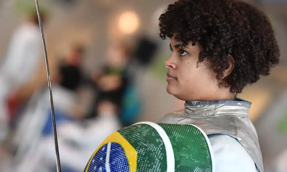 Bia Bulcão, no Grand Prix de Turim de florete de esgrima