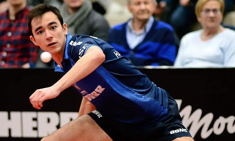 Hugo Calderano venceu pelo Ochsenhausen na Bundesliga de tênis de mesa da Alemanha