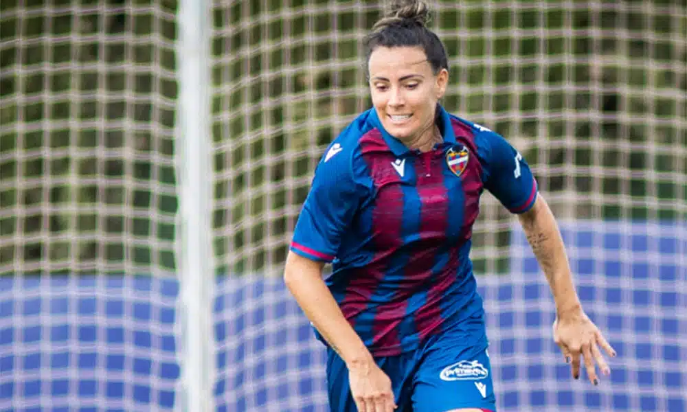 Jucinara, do Levante, no futebol feminino da Europa