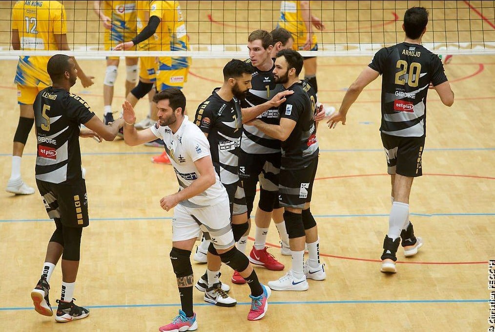 Rennes - Thiaguinho, Araujo e Aracaju