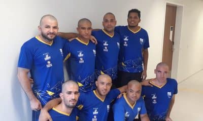 Seleção brasileira de goalball faz homenagem a colega com câncer
