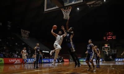 São Paulo e Corinthians vence em casa no NBB