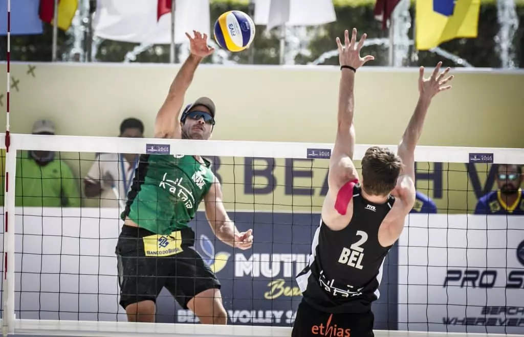 Evandro e Bruno Schmidt representam o Brasil no Qatar - Foto: Divulgação/FIVB