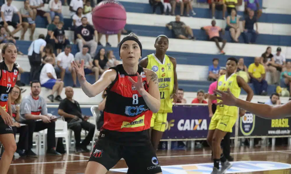 Mari Dias - Basquete Ituano