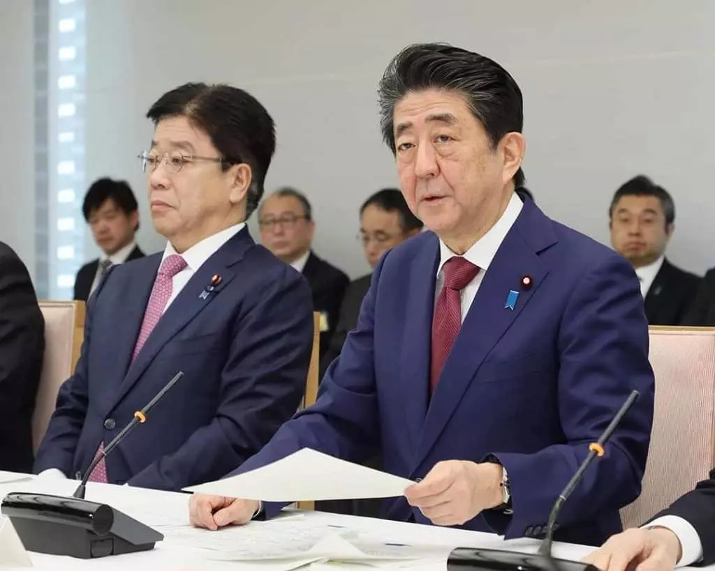 Dia do Jornalista o Primeiro-ministro japonês Shinzo Abe coronavírus pandemia