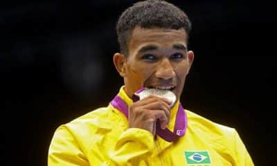 Esquiva Falcão está vendendo a medalha olímpica