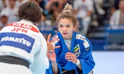 Larissa Pimenta do judô contra Uta Abe