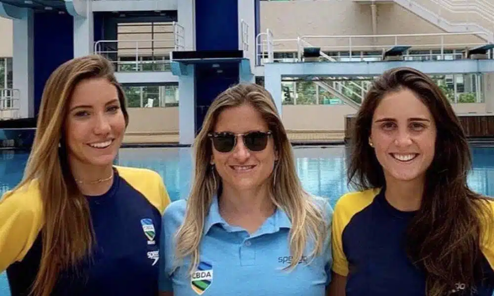 Twila Cremona: técnica do dueto do nado artístico usa grupo no whatsapp para aprender durante a quarentena