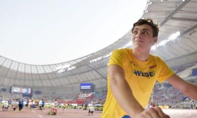 Contra pandemia de coronavírus, Armand Duplantis, do salto com vara, leiloa uniforme usado na quebra do recorde mundial