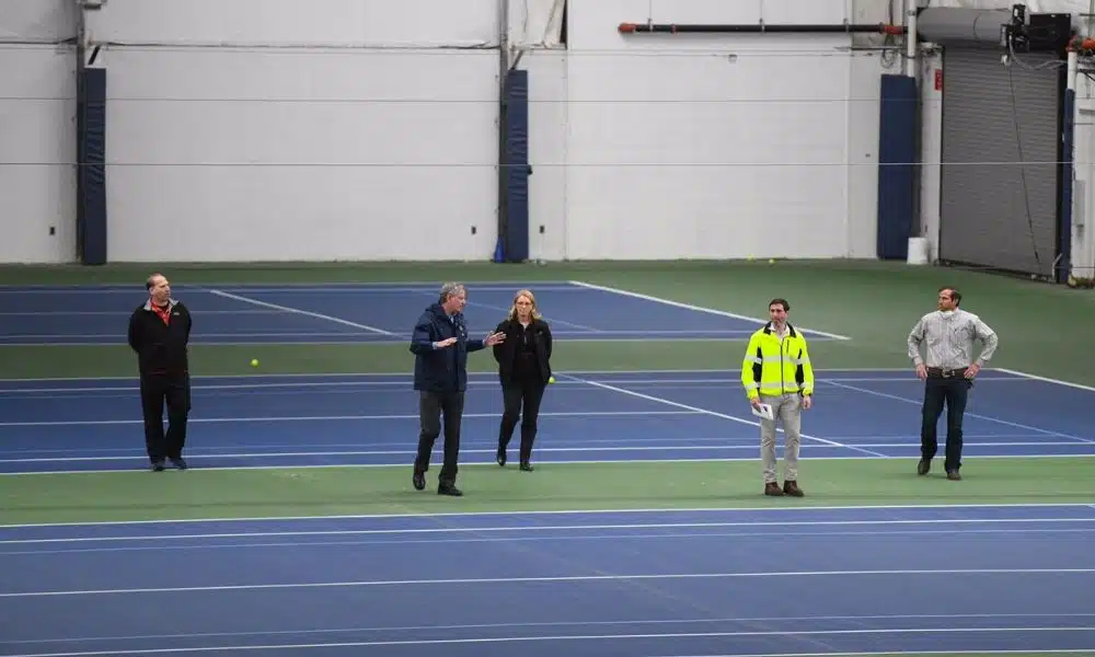 Prefeito de Nova York visita as instalações do Us Open de tênis, que servirão de hospital em meio à pandemia