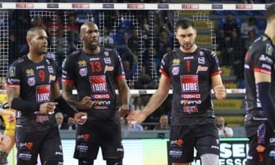 FIVB Vôlei retomada em junho