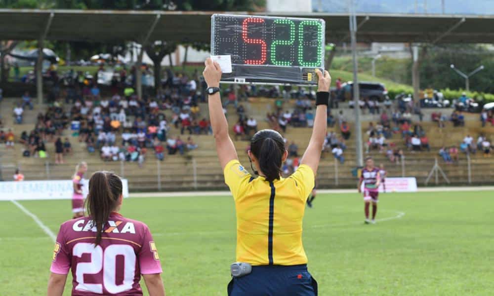 FIFA - 5 substituições - futebol - emenda - regra - coronavírus