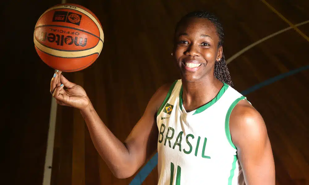 Clarissa Basquete Turquia