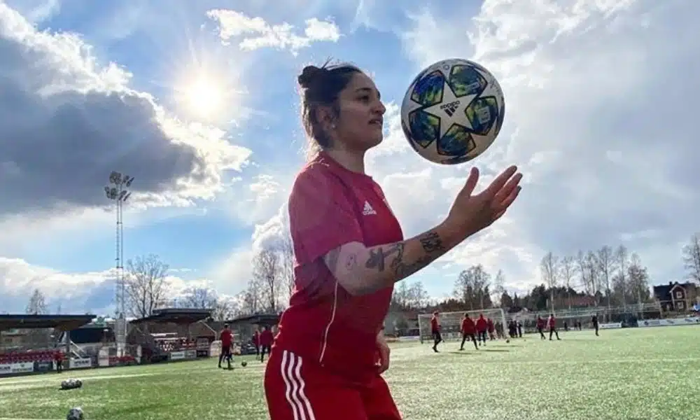 Fernandinha - Pitea - Campeonato Sueco de futebol feminino - Coronavírus