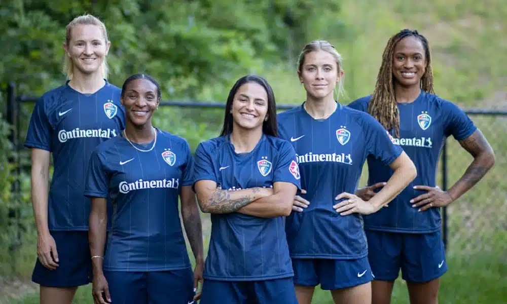 NC Courage apresenta novo uniforme