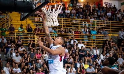 Através das redes socais, o pivô Rafael Hettsheimeir se despediu do Franca nessa segunda-feira (6); torcedores do Flamengo pedem o jogador no rubro-negro2