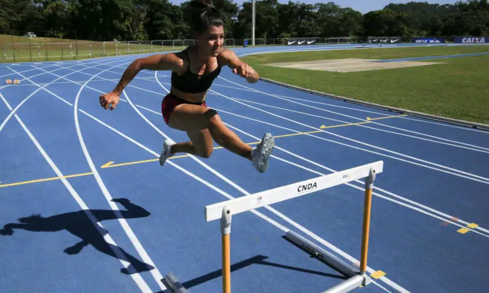 Depois de reabrir de forma reduzida no dia 6 de julho, o CNDA (Centro Nacional de Desenvolvimento do Atletismo) voltou a ser fechado a partir deste sábado (18). Isso ocorreu por decisão do Tribunal de Justiça de São Paulo, que assegurou liminar ao Governo do Estado e suspendeu decretos da Prefeitura de Bragança Paulista. A cidade na Fase Vermelha do Plano São Paulo de combate ao coronavírus.