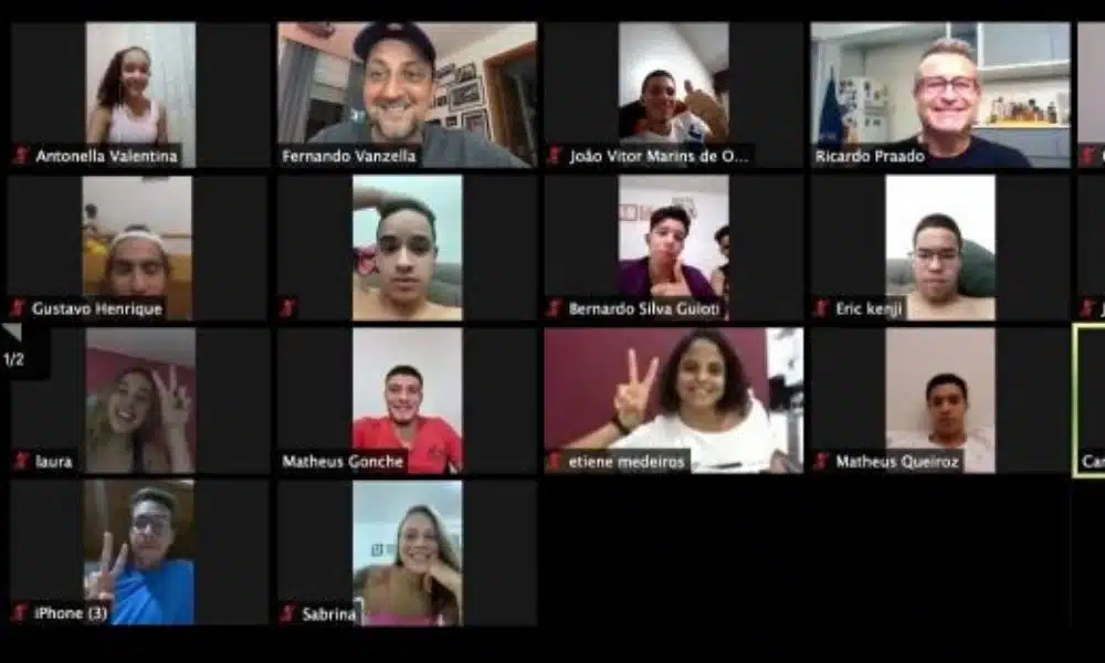 Equipe de Natação do Sesi encontros virtuais