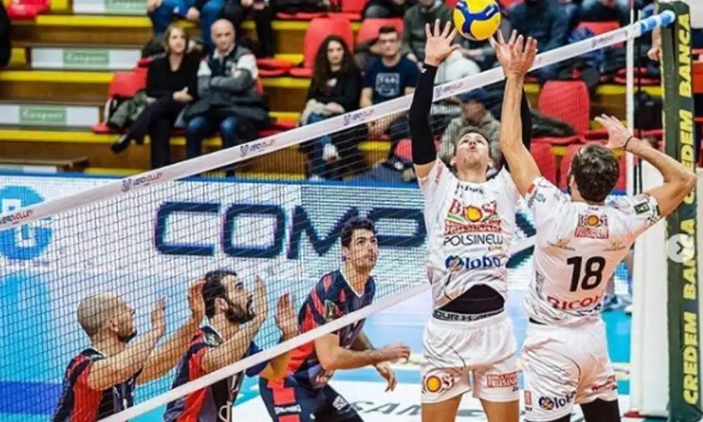 Murilo Radke acerta com Foinikas