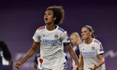 Reinard anotou o gol decisivo para o Lyon no clássico francês