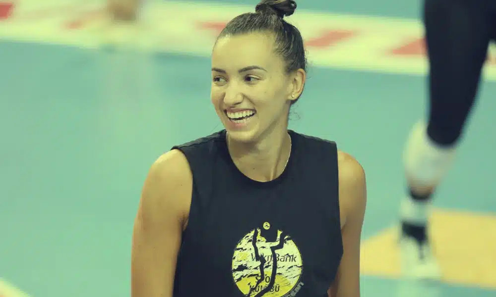 Gabi Champions League Leal Natália Lucarelli Éder Carbonera