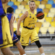 Os brasileiros Marcelinho Huertas e Leo Meindl começaram a temporada 2020/21 com vitória. Os dois entraram em quadra e venceram por suas equipes em amistosos na Espanha nesta quarta-feira (26). O primeiro a jogar foi o armador que, pelo Iberostar Tenerife, ganhou do Herbalife Gran Canaria, por 86 a 84. O segundo estreou no basquete espanhol pelo Montakit Fuenlabrada na vitória por 80 a 78 contra o Movistar Estudiantes