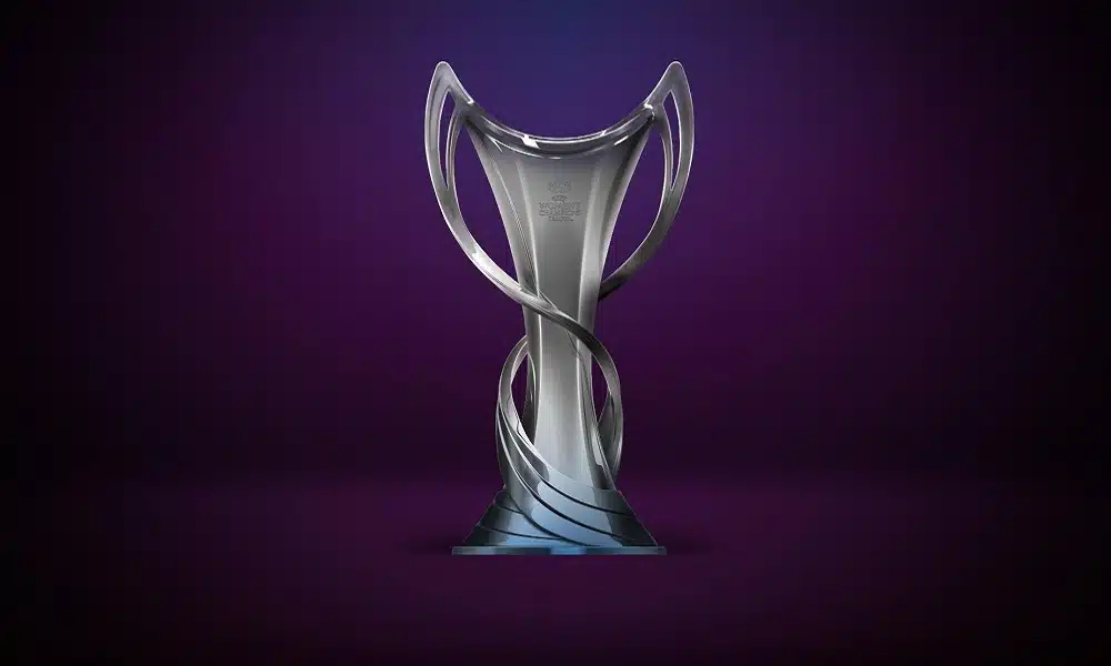 Liga dos Campeões será definida em agosto