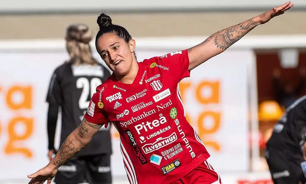Fernandinha brilha em vitória do Pitea pelo campeonato sueco