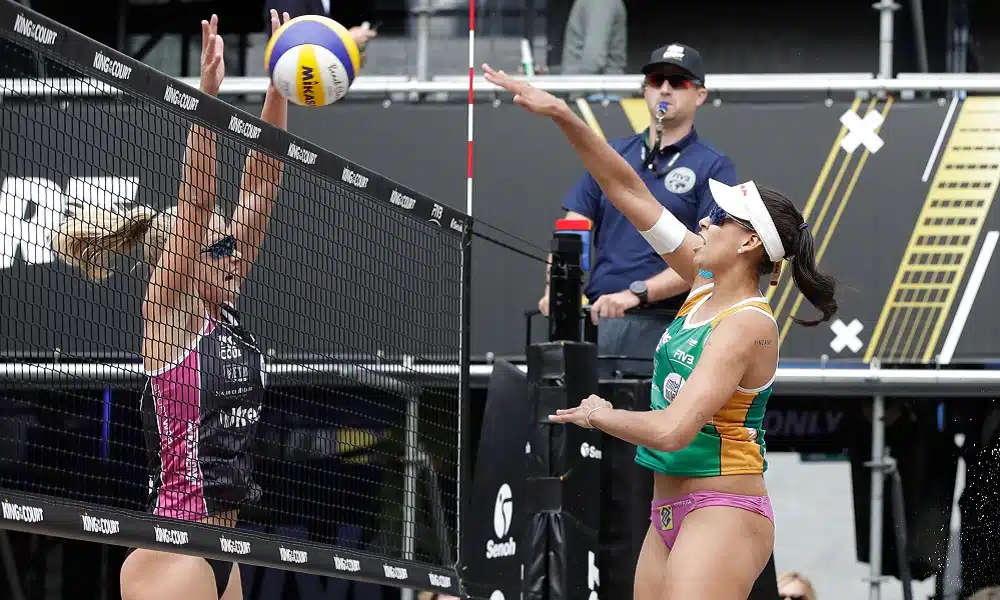 Dupla brasileira avançou em primeiro lugar no grupo C